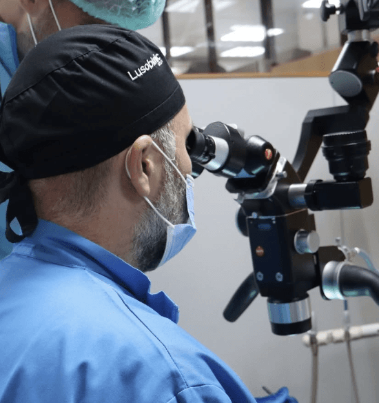 Professional uses Karl Kaps Microscopes made in Germany.